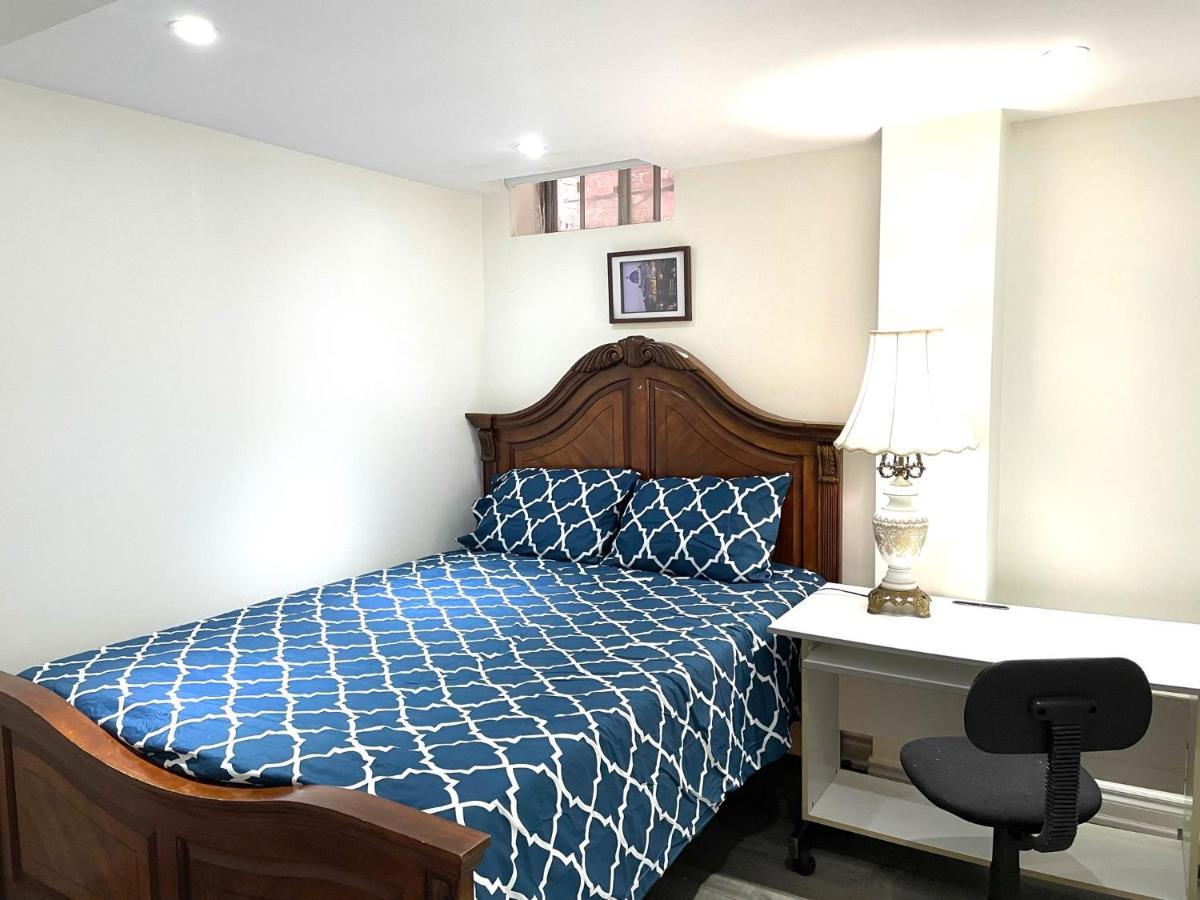 77 Nice And Warm Series Rooms Toronto Exterior photo